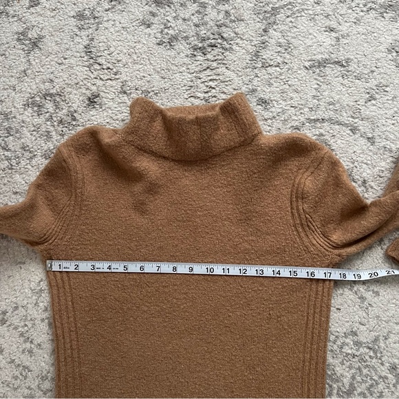 J Crew Mockneck Sweater Camel Tan Brown Supersoft Yarn Cozy Knit Fall Neutral XS - Picture 5 of 8